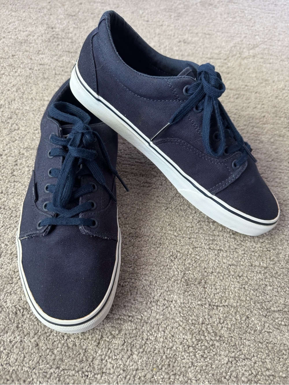 Vans Atwood Low Top Canvas Sneakers in Navy Blue 👟✨ - Picture 2 of 6
